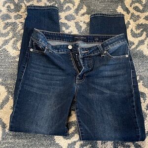 Lucky Brand Women's Dark Blue Straight Leg Jeans